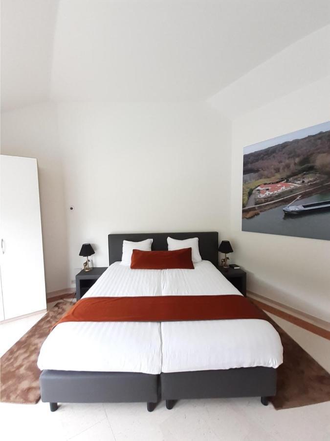 Bed & Breakfast Trouwborst Ренен Екстериор снимка